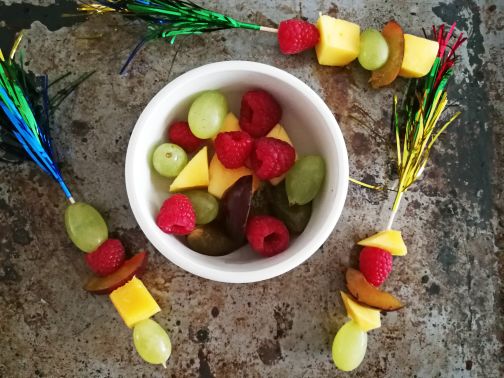 fruit salade sticks web2a.jpg