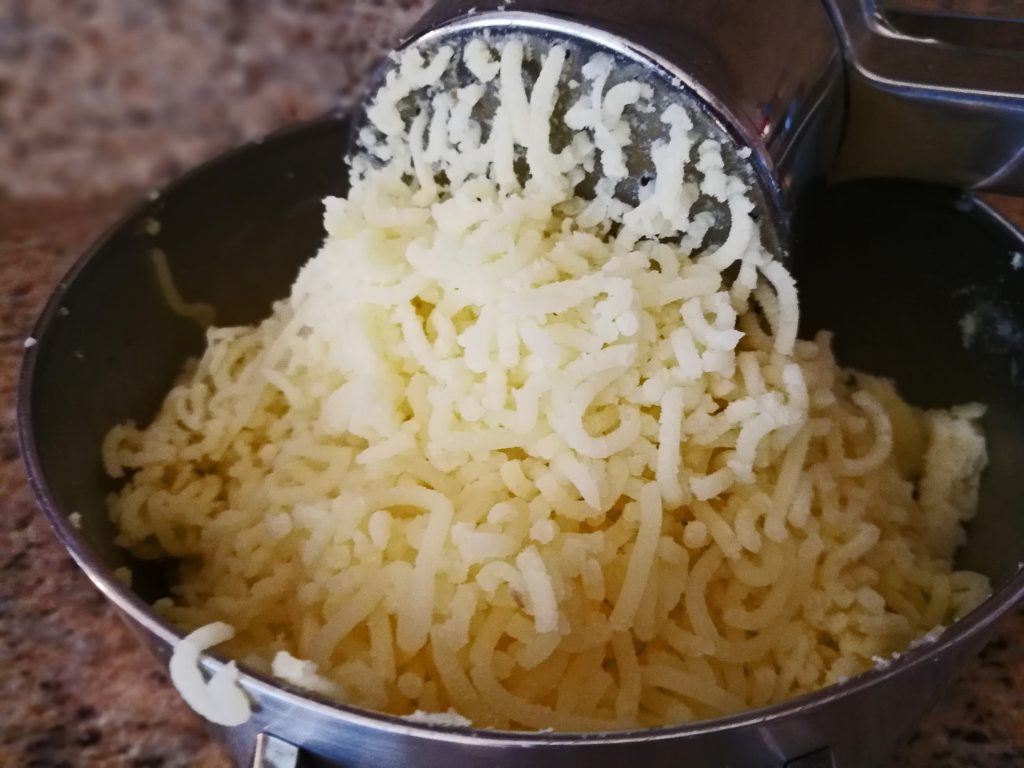 puree met knijper