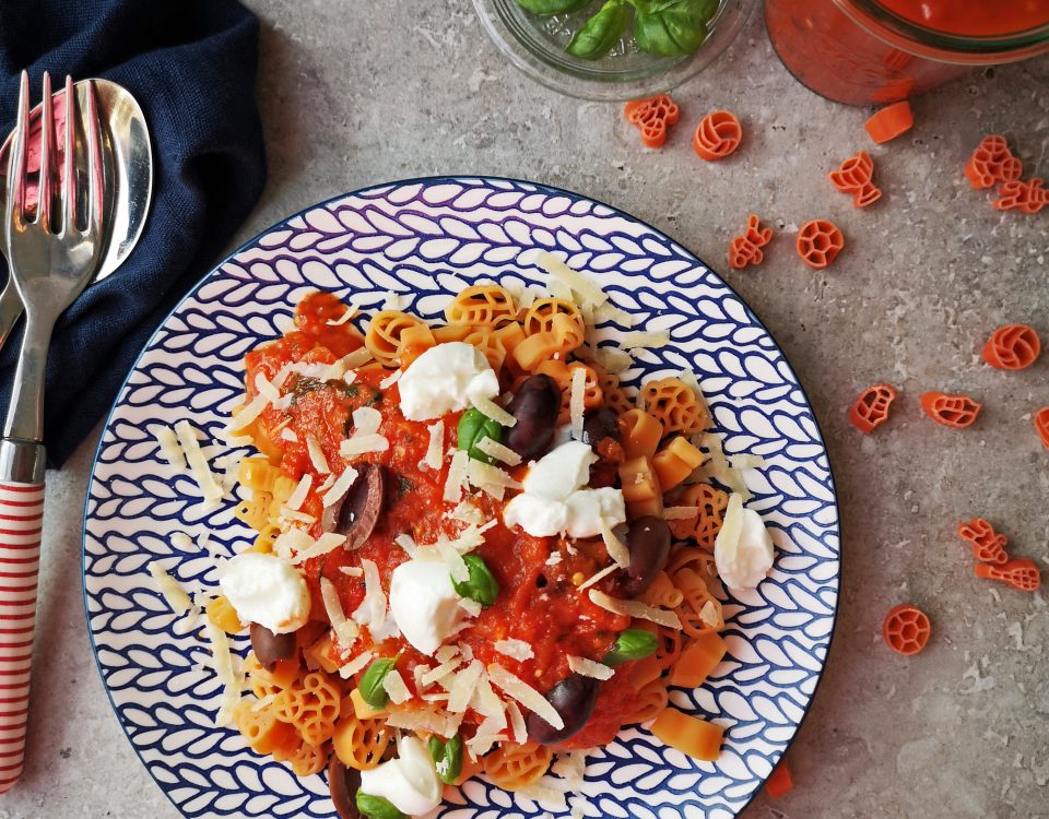 linzenpasta met rode saus