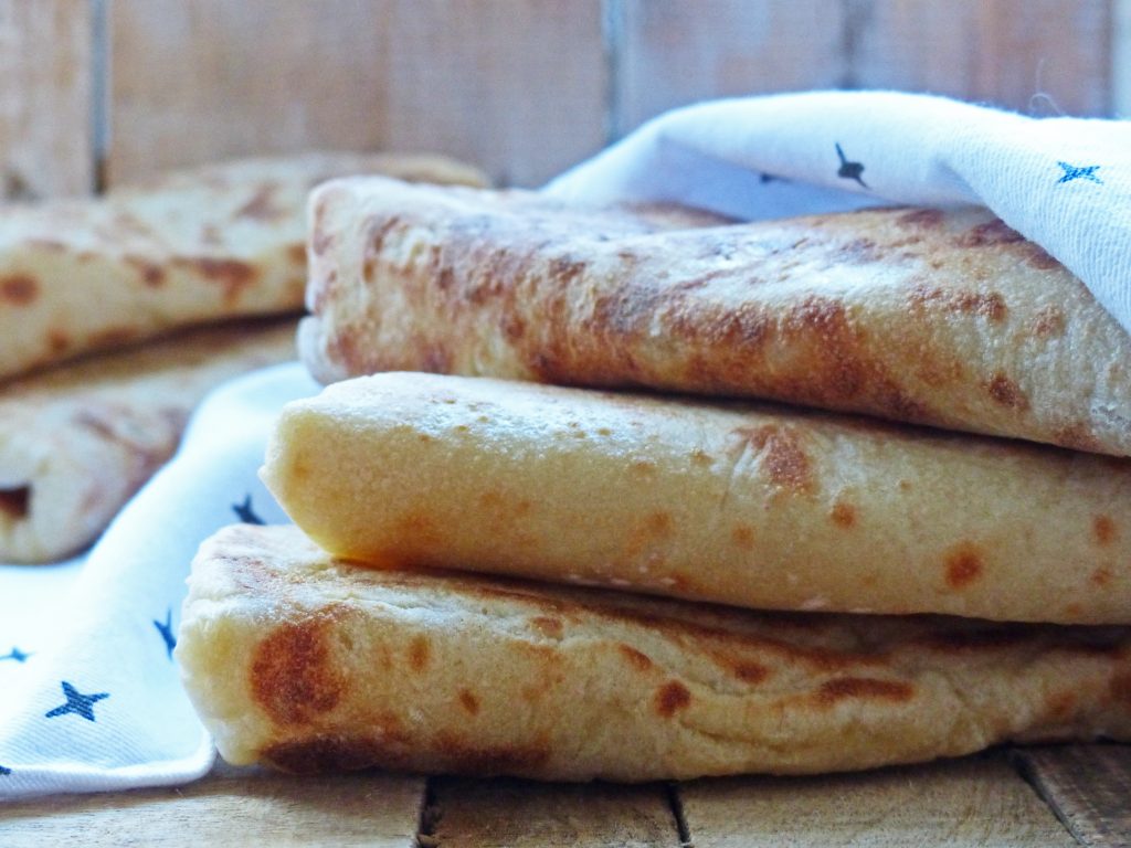 zelfgemaakt platbrood
