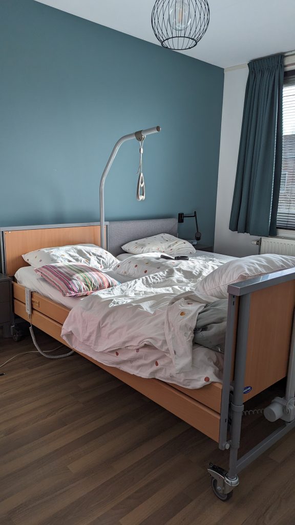 ervaringen schouderoperatie bed